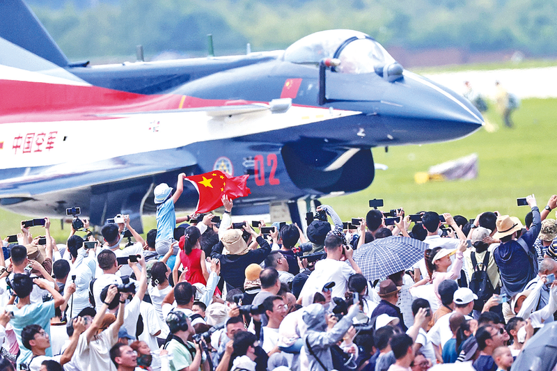 操操操操逼长春航空展迎来首个公众日